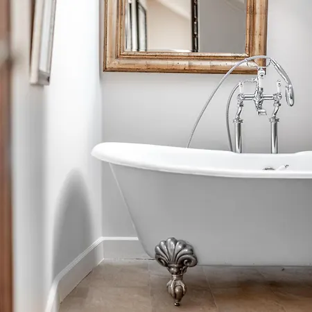 Luxury Gaono In Old Town *