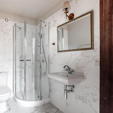 Luxury Gaono In Old Town Apartment