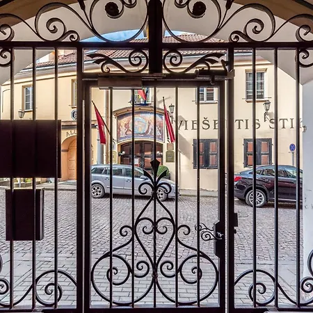 Apartment Luxury Gaono In Old Town Vilnius