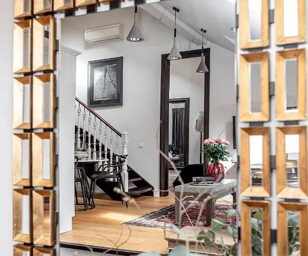 Butas Luxury Gaono In Old Town